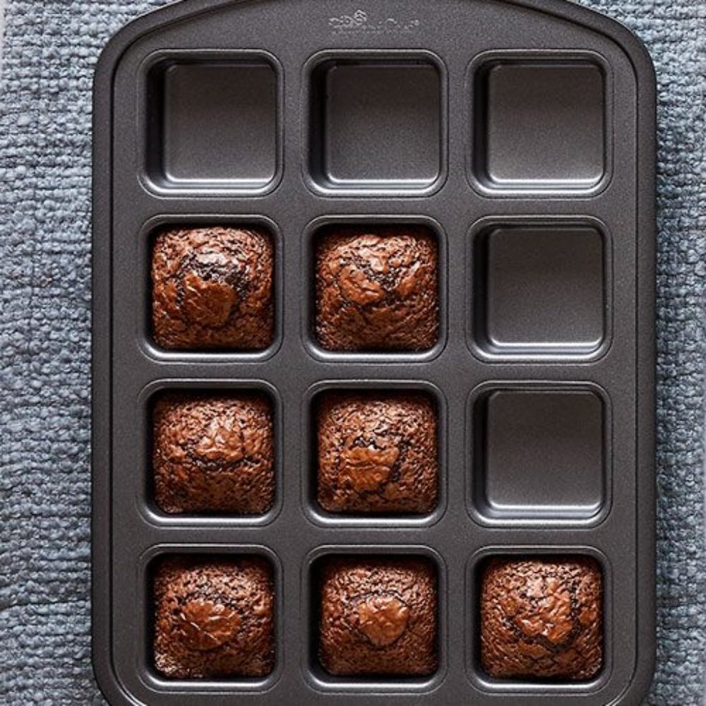 Pampered Chef Brownie Pan